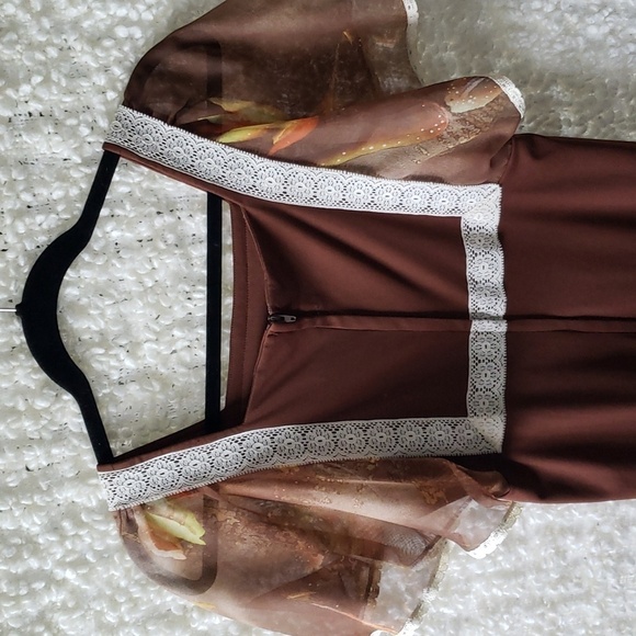 Vintage brown maxi dress with lace detailing and butterfly sleeves - Picture 7 of 10